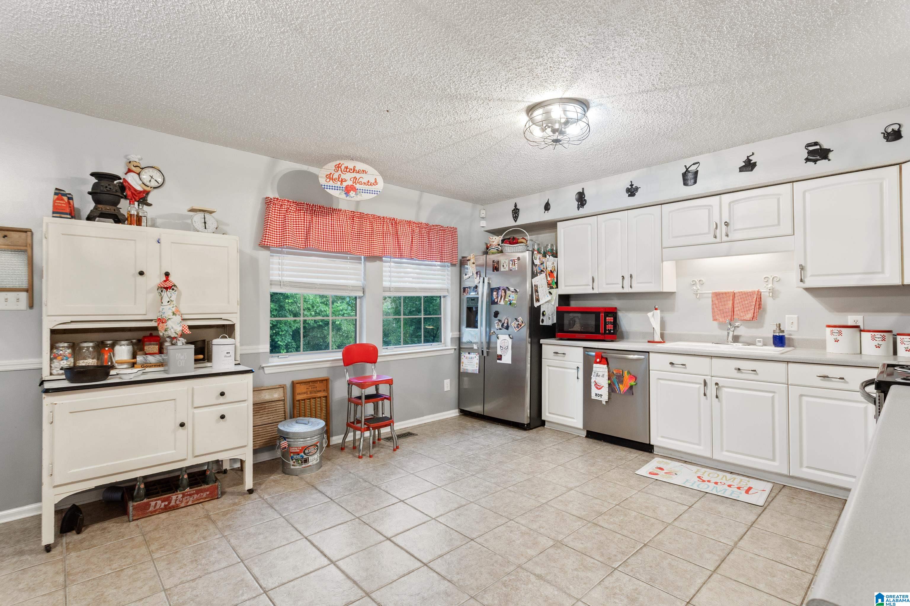 425 2nd Street Fultondale, AL 35068 - Photo 12 of 42