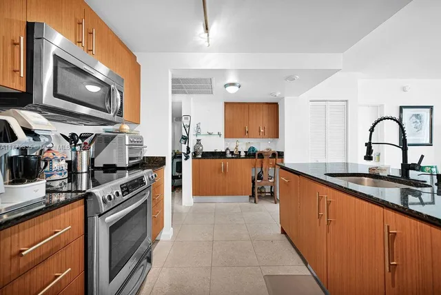 a car parked in front of a building