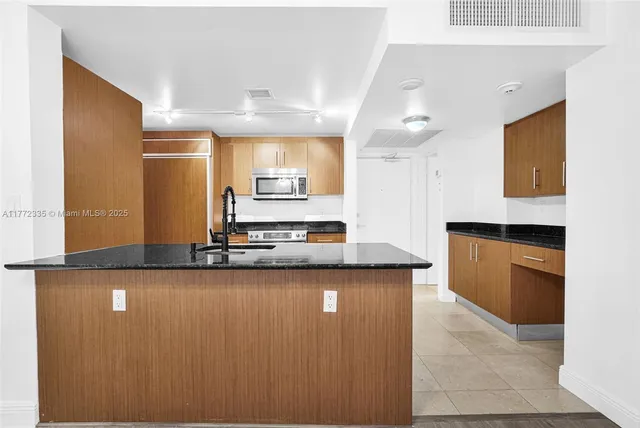 $750,000 | 10275 Collins Avenue, Unit 312, Bal Harbour, FL 33154