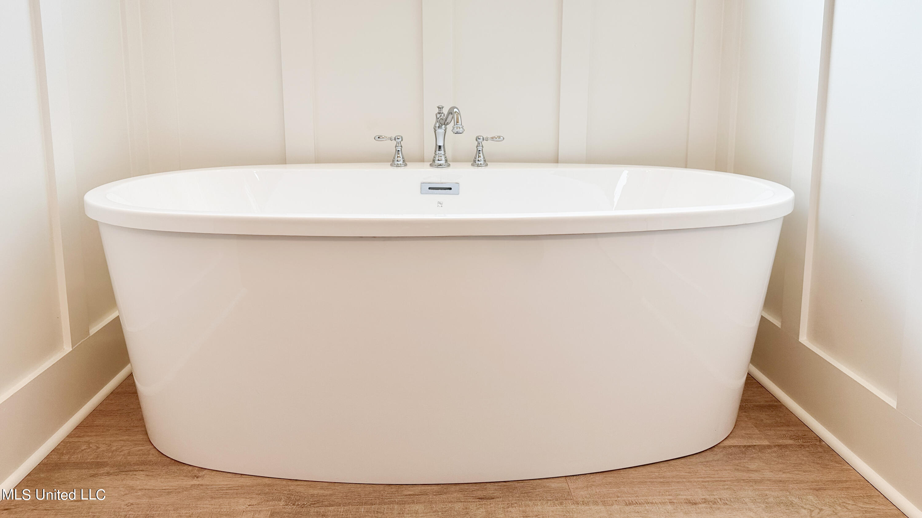 12479 Alphabet Road Gulfport, MS 39503 - Photo 21 of 38 master tub