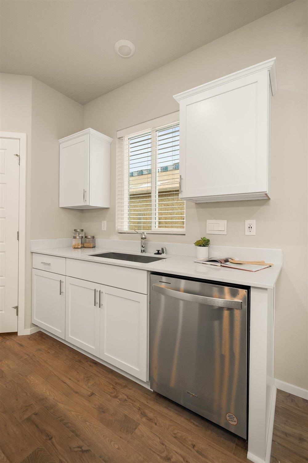 5514 West Yorktown Lane Spokane, WA 99208 - Photo 6 of 33