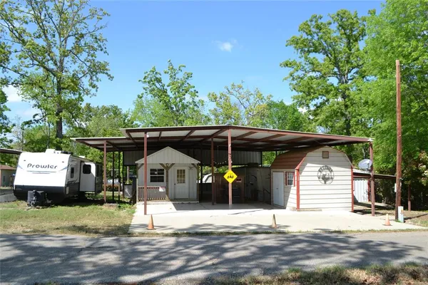 $160,000 | 5811 Road Yantis Tx 75765, Unit 5811, Yantis, TX 75497