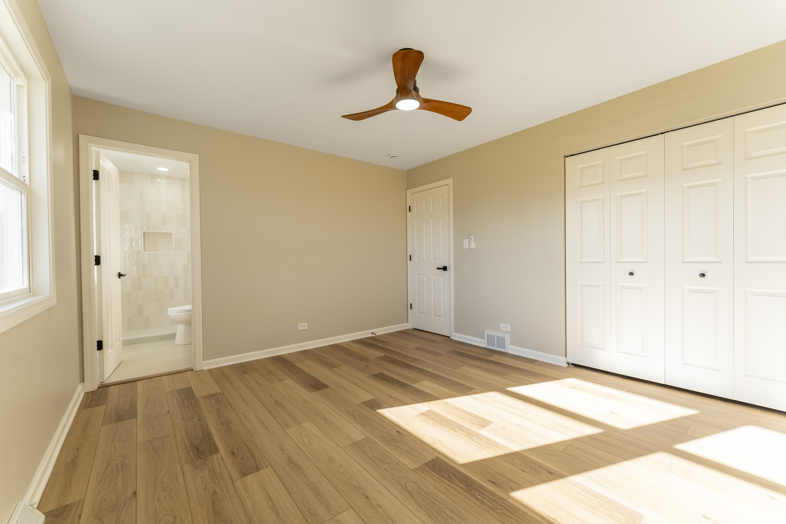 27-w073 Jewell Road Winfield, IL 60190 - Photo 11 of 34 a view of an empty room