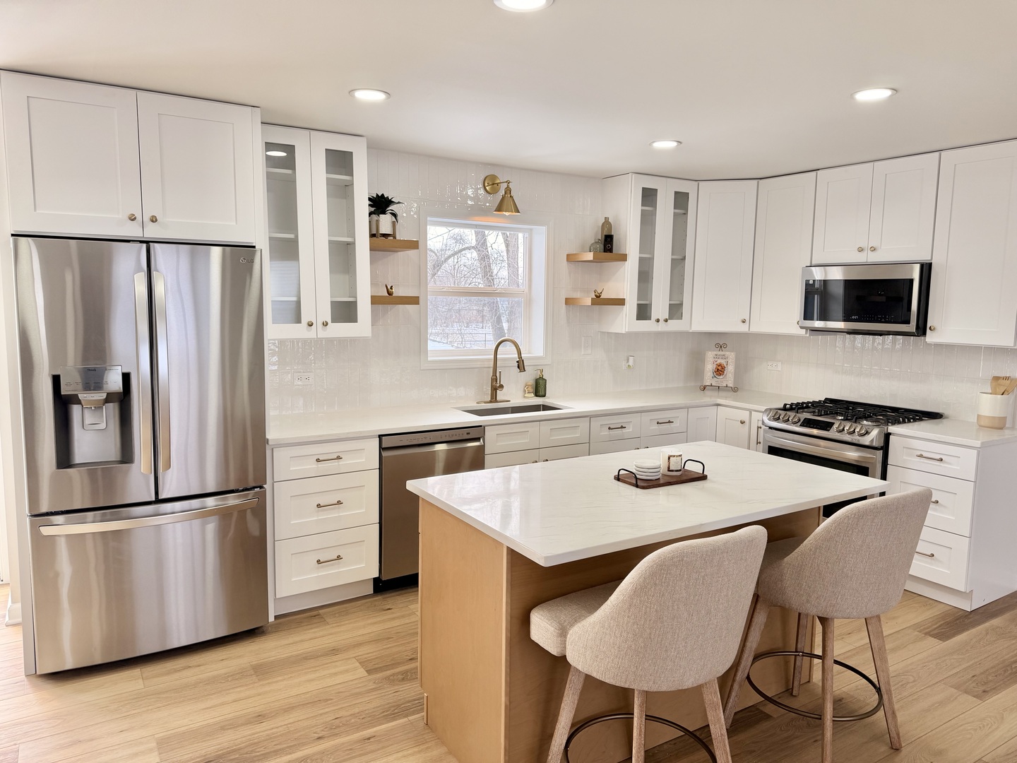 27-w073 Jewell Road Winfield, IL 60190 - Photo 2 of 34