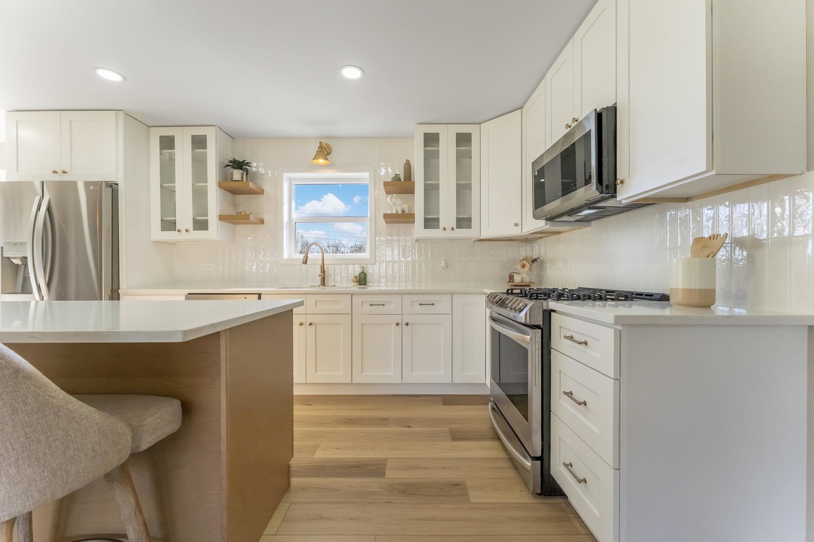 27-w073 Jewell Road Winfield, IL 60190 - Photo 5 of 34