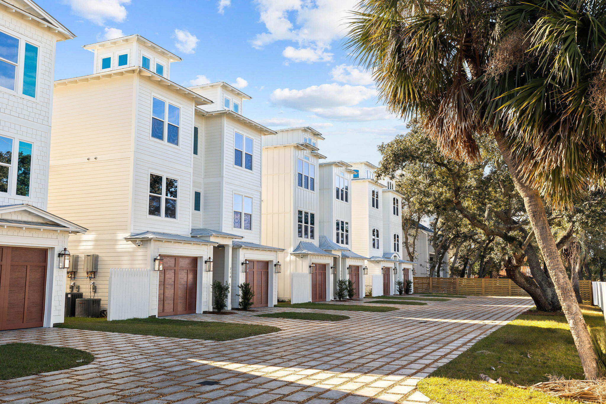 712 Harbor Boulevard Destin, FL 32541 - Photo 114 of 114 Community maintained space