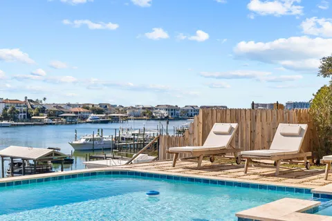 $4,999,000 | 712 Harbor Boulevard, Destin, FL 32541