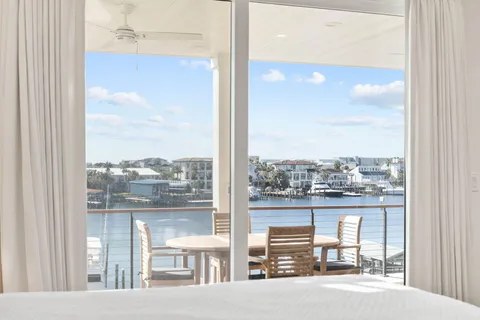 $4,999,000 | 712 Harbor Boulevard, Destin, FL 32541