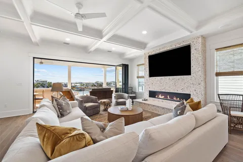 $4,999,000 | 712 Harbor Boulevard, Destin, FL 32541