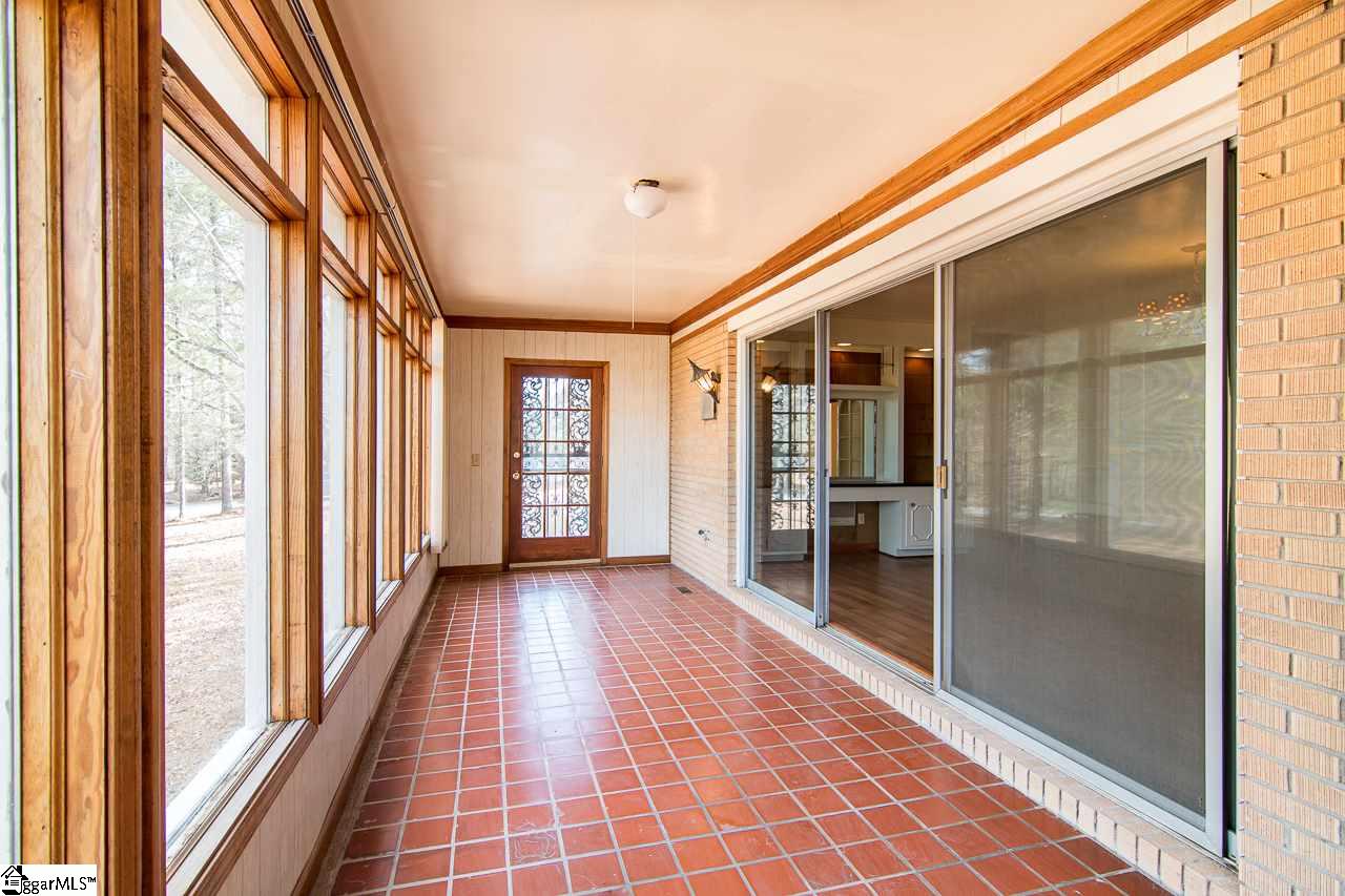609 Jacobs Road Greenville, SC 29605 - Photo 14 of 32 Gallery Image 14