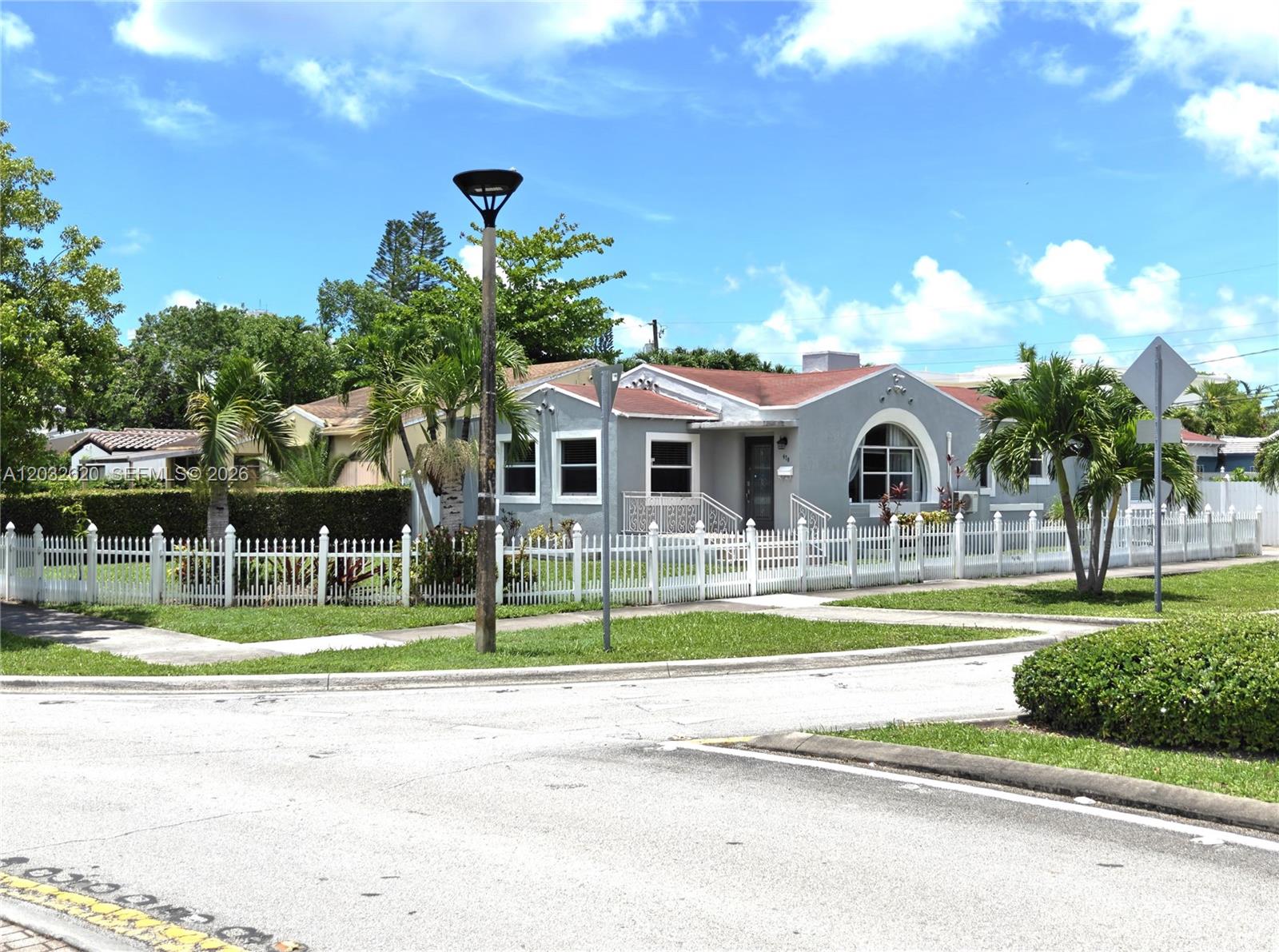 470 Southwest 25th Road Miami, FL 33129 - Photo 2 of 17