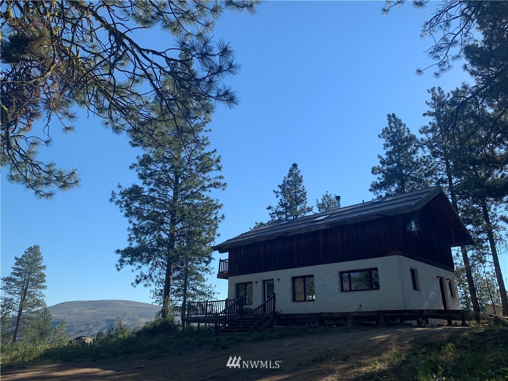 37B Yellow Leaf Road Winthrop, WA 98862 - Photo 1 of 2 Gallery Image 1