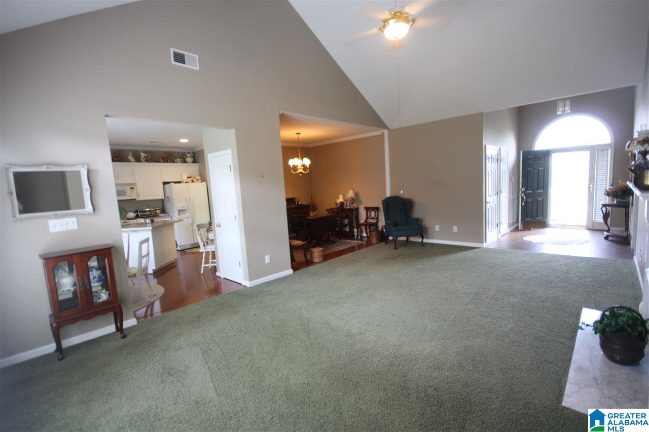 212 Beaver Trail Pelham, AL 35124 - Photo 5 of 20