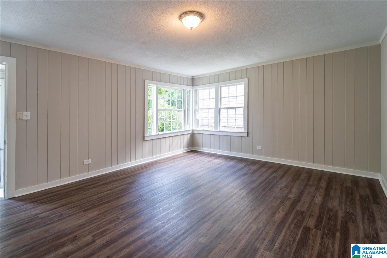 306 6th Avenue East Oneonta, AL 35121 - Photo 3 of 6
