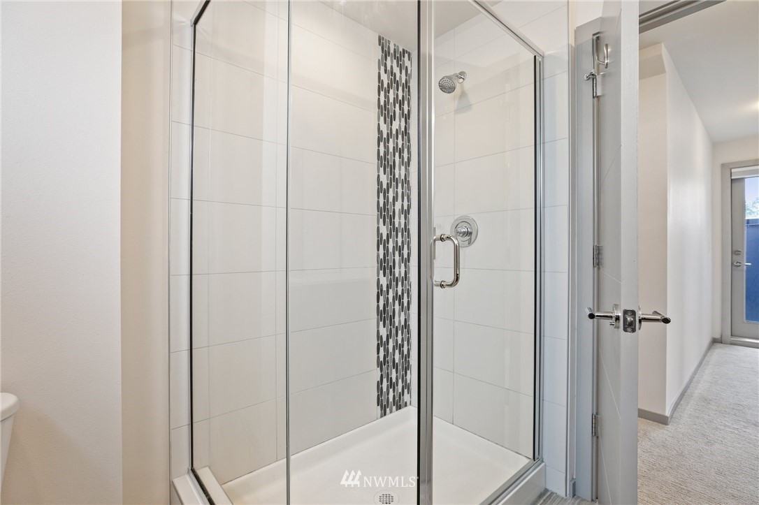 5005 Renton Avenue South, Unit F Seattle, WA 98118 - Photo 21 of 28 Gallery Image 21