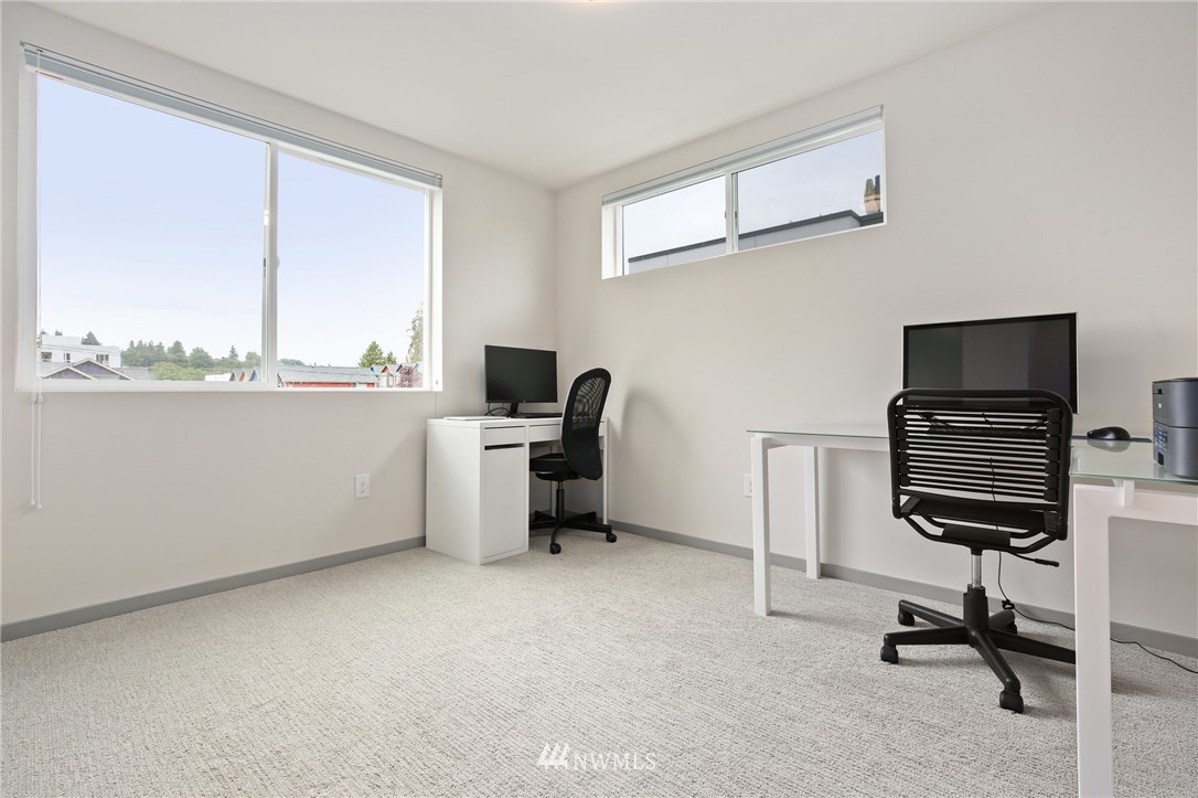5005 Renton Avenue South, Unit F Seattle, WA 98118 - Photo 22 of 28 Gallery Image 22