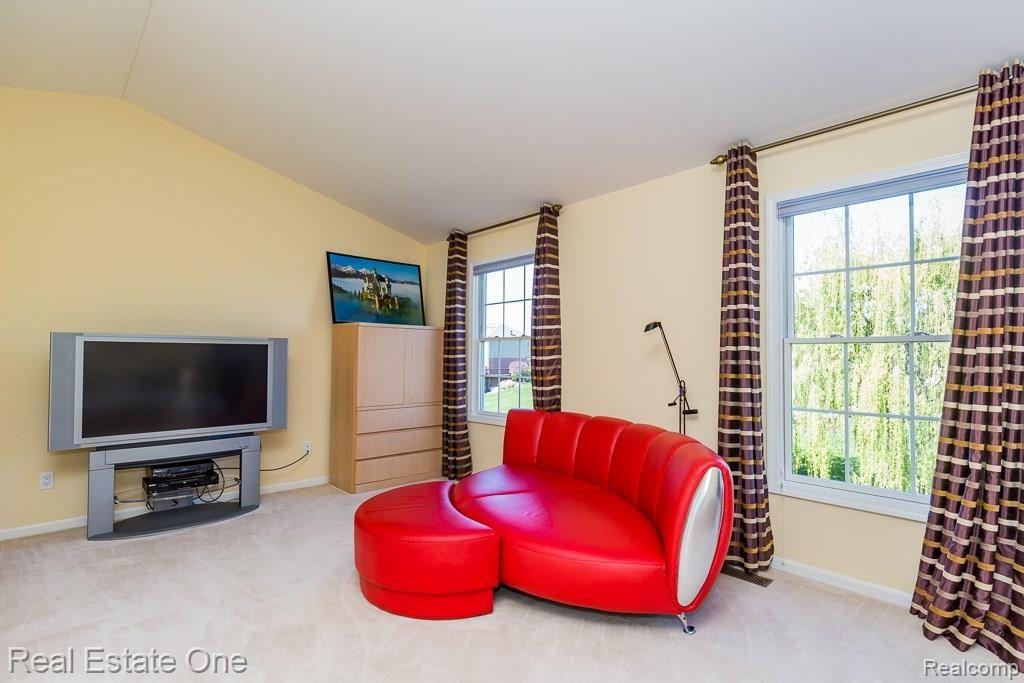 2323 Andover Boulevard Rochester, MI 48306 - Photo 14 of 32 Gallery Image 14