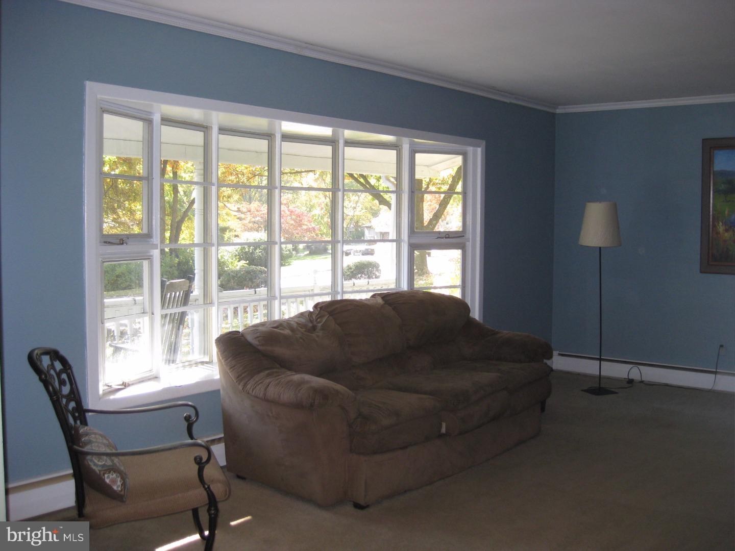2530 Martin Road Willow Grove, PA 19090 - Photo 4 of 21 Gallery Image 4