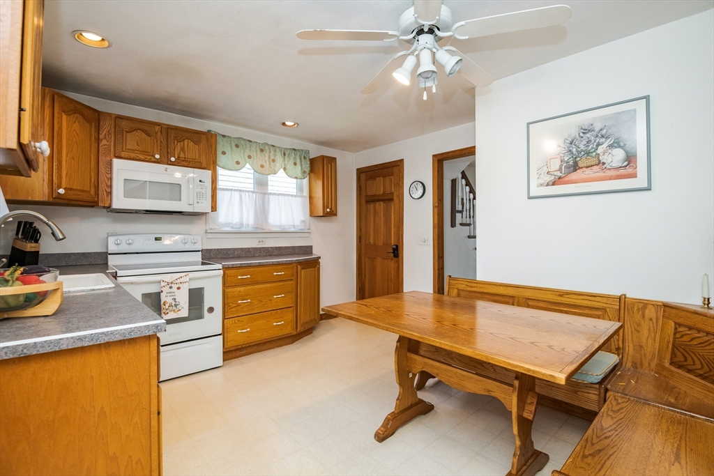 29 Ellis Road Swampscott, MA 01907 - Photo 20 of 38