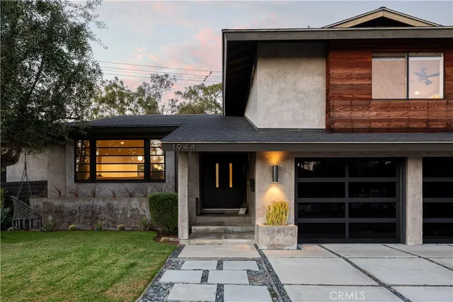 $2,295,000 | 1944 Flamingo Drive, Costa Mesa, CA 92626