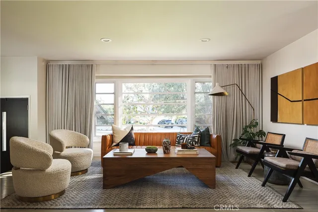 $2,295,000 | 1944 Flamingo Drive, Costa Mesa, CA 92626