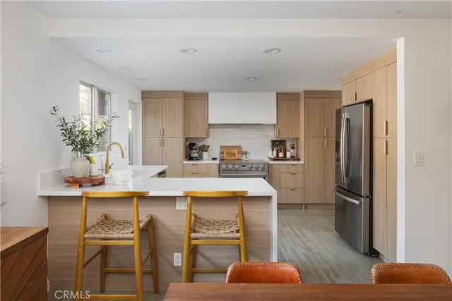 $2,295,000 | 1944 Flamingo Drive, Costa Mesa, CA 92626