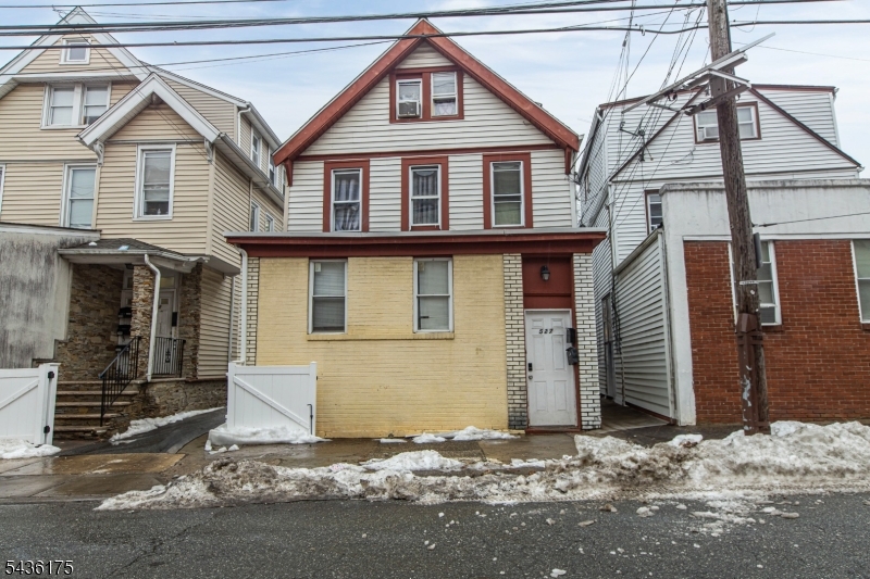 527 Valley Street, Unit 2 Orange, NJ 07050 - Photo 2 of 38