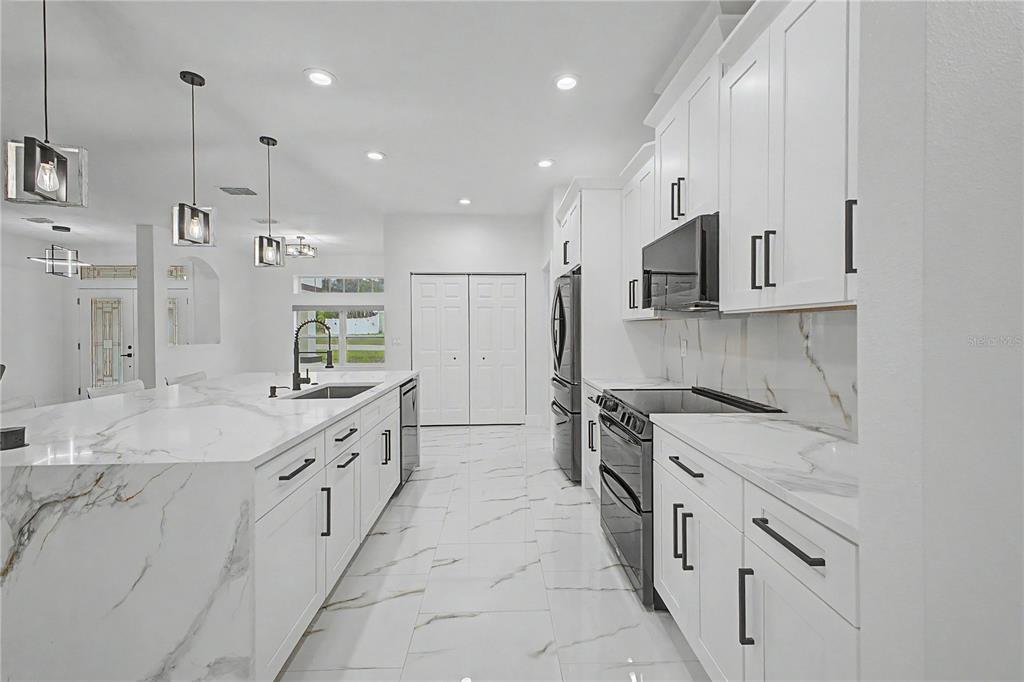 7372 Madrid Road Weeki Wachee, FL 34613 - Photo 25 of 61