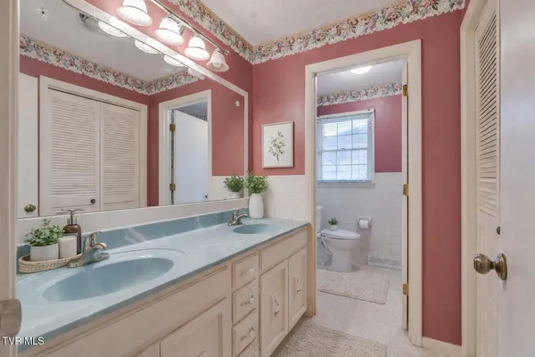 $1,300,000 | 2517 Sinking Creek Road, Johnson City, TN 37604