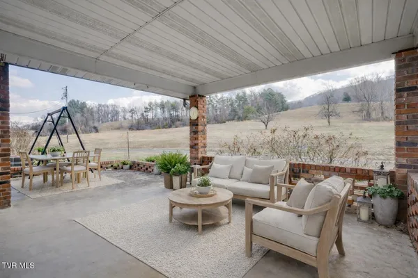 $1,300,000 | 2517 Sinking Creek Road, Johnson City, TN 37604