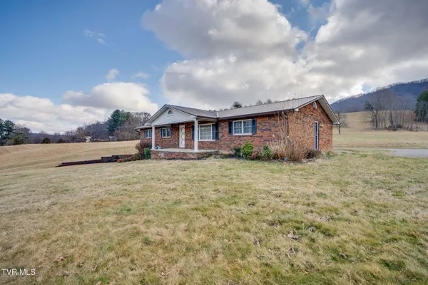 $1,300,000 | 2517 Sinking Creek Road, Johnson City, TN 37604