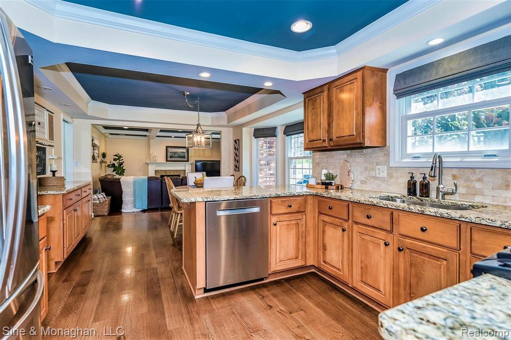 531 Shellbourne Drive Rochester Hills, MI 48309 - Photo 13 of 51