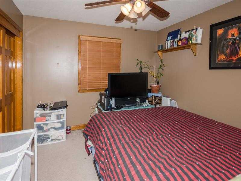 1556 East Mohr Road Greenfield, IN 46140 - Photo 14 of 20 Gallery Image 14