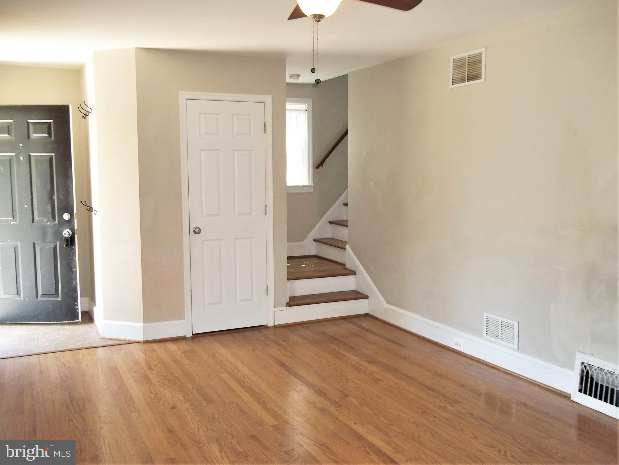 124 Rigdon Road Aberdeen, MD 21001 - Photo 3 of 8 Living Room
