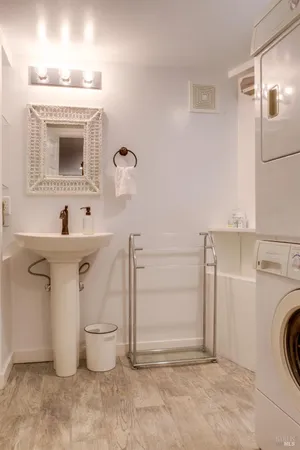 $729,000 | 46800 Ocean View Drive, Gualala, CA 95445