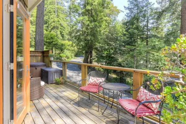 $729,000 | 46800 Ocean View Drive, Gualala, CA 95445