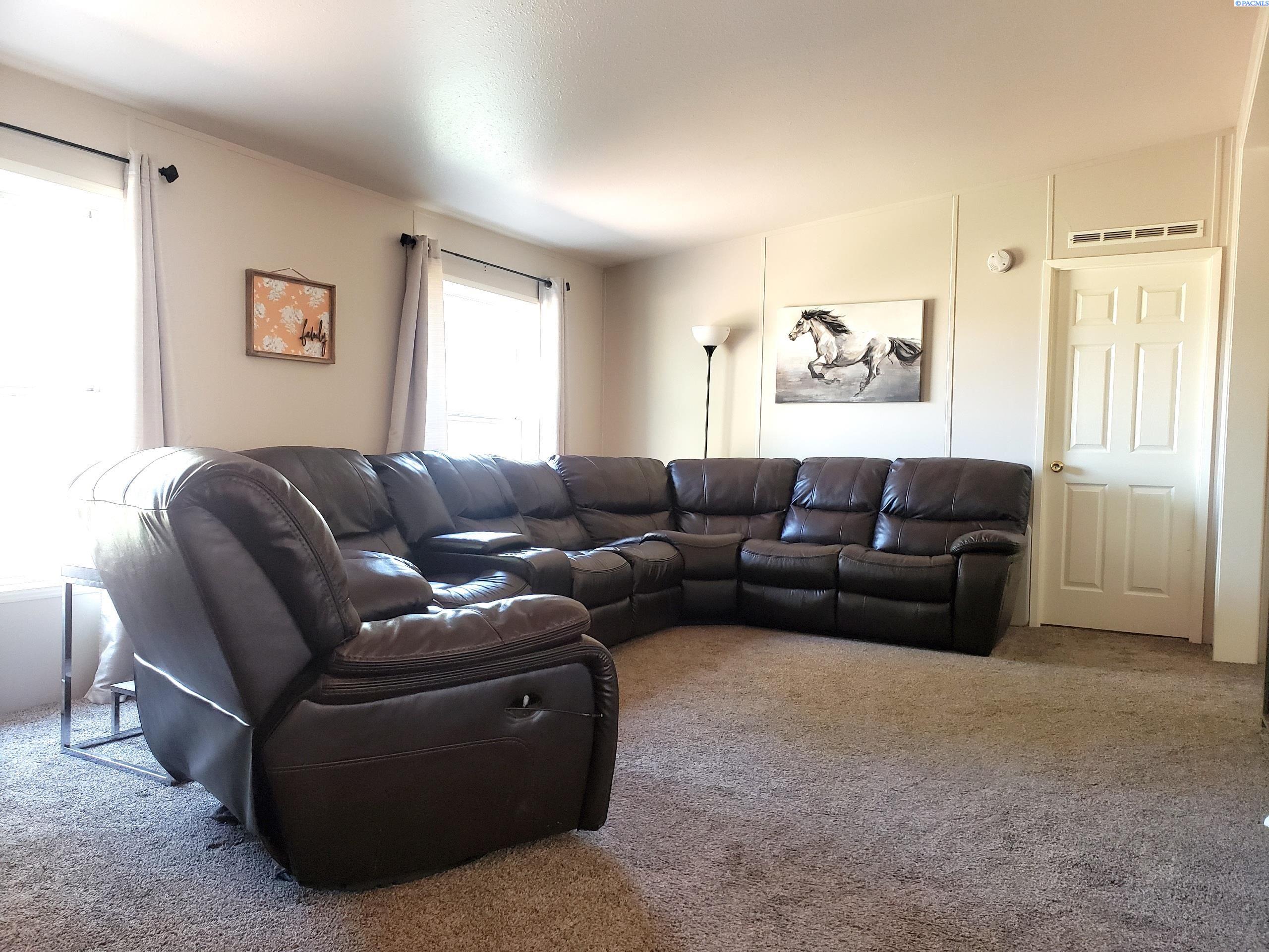 17311 East Ruppert Road Benton City, WA 99320 - Photo 5 of 12 Gallery Image 5