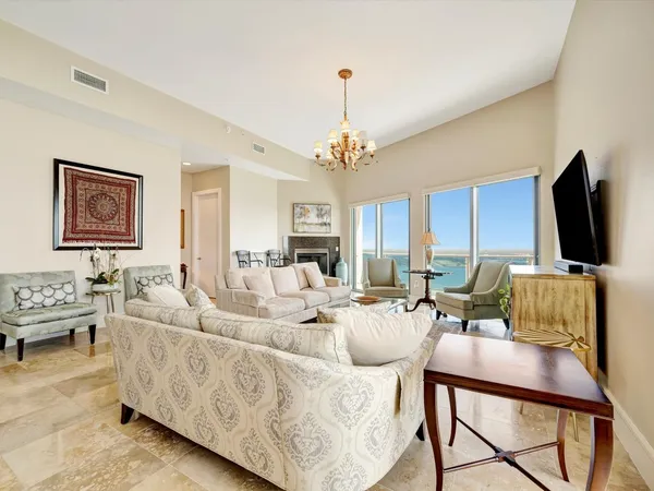 $699,000 | 4821 East NASA Parkway, Unit 23W, Seabrook, TX 77586