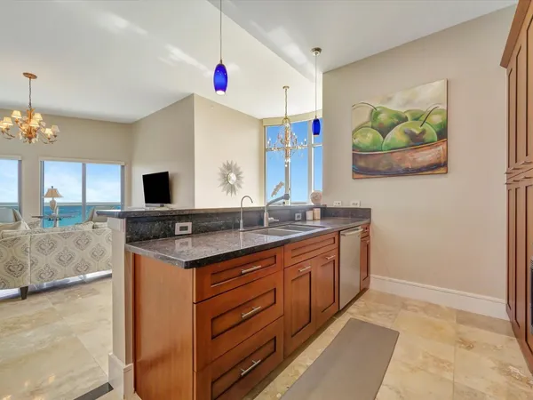 $699,000 | 4821 East NASA Parkway, Unit 23W, Seabrook, TX 77586