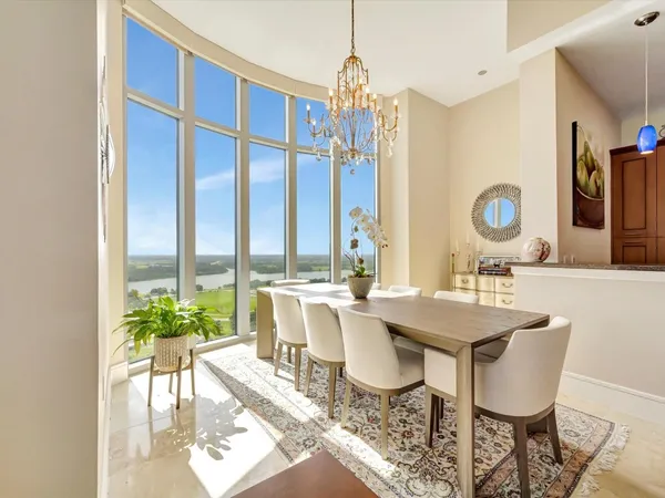 $699,000 | 4821 East NASA Parkway, Unit 23W, Seabrook, TX 77586