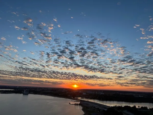 $699,000 | 4821 East NASA Parkway, Unit 23W, Seabrook, TX 77586