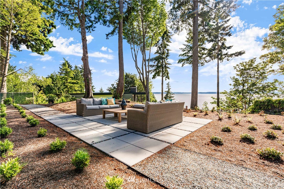 5616 Beach Drive Southwest Seattle, WA 98136 - Photo 37 of 40 a view of a terrace with furniture