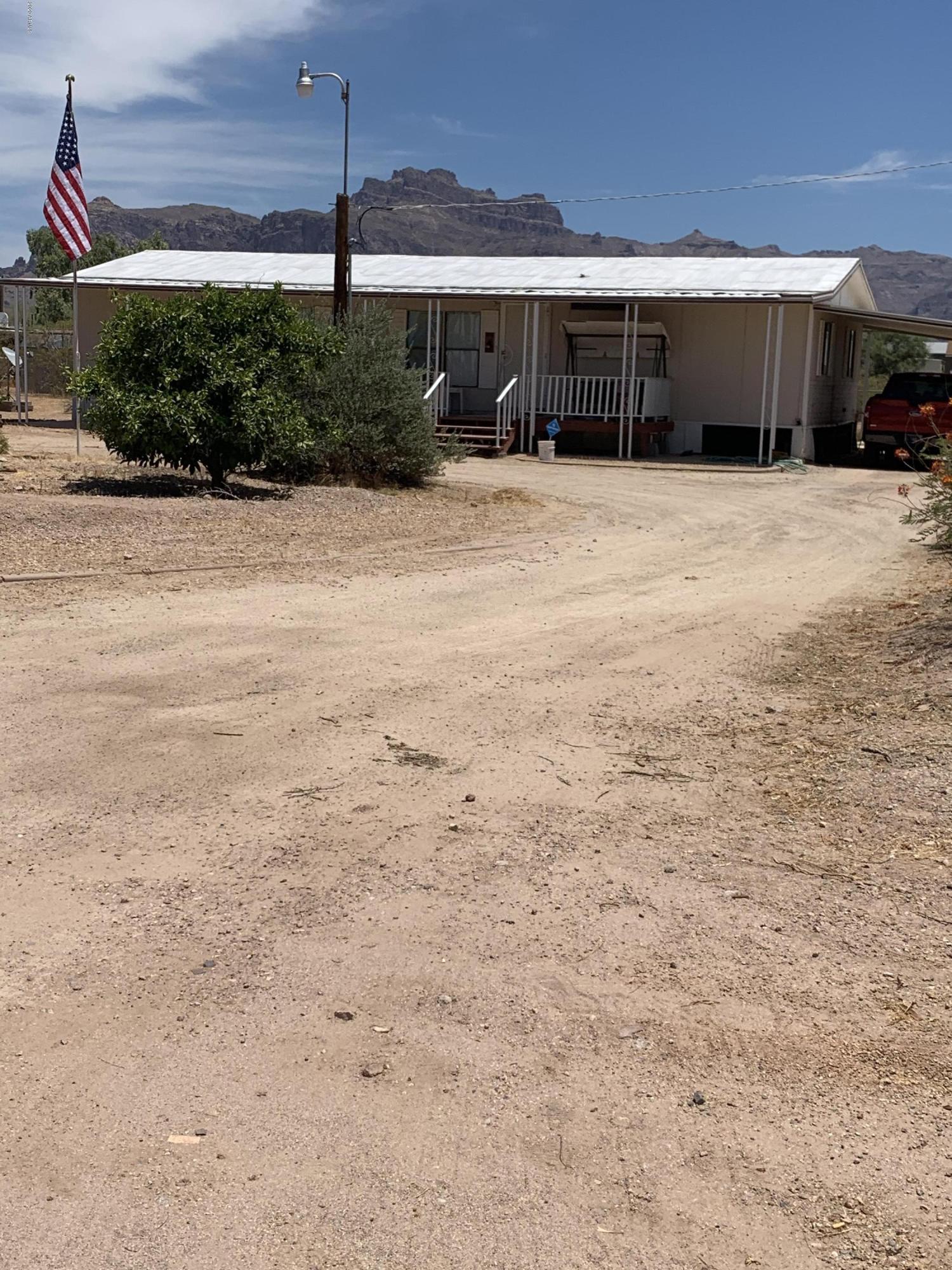 315 South Tomahawk Road Apache Junction, AZ 85119 - Photo 2 of 24 IMG_1926