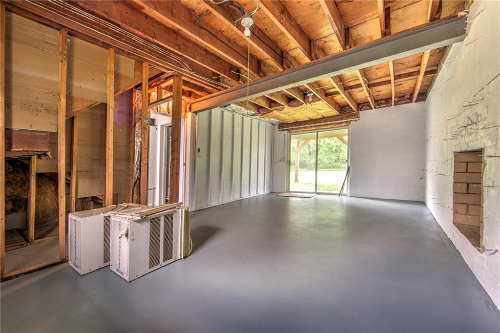 7817 Noblestown Road McDonald, PA 15057 - Photo 17 of 24 Gallery Image 17