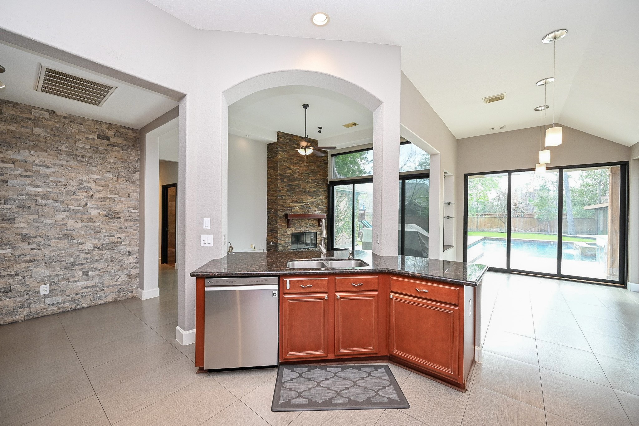 146 Rocky Point Drive Spring, TX 77389 - Photo 13 of 37