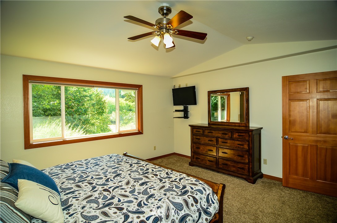 11347 Summit Lake Road Northwest Olympia, WA 98502 - Photo 13 of 23 Gallery Image 13