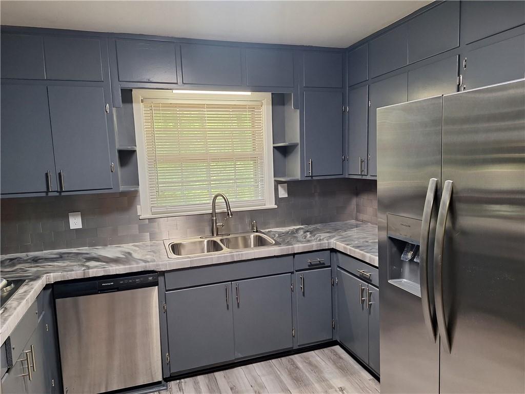 4609 Hopewell Road Atlanta, GA 30337 - Photo 9 of 25