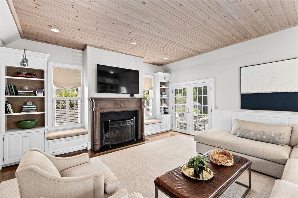 11 Beach Street Cohasset, MA 02025 - Photo 17 of 42