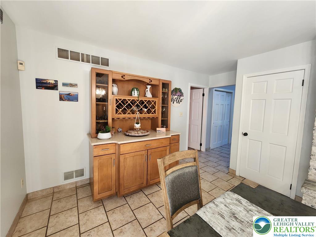 108 East Douglasville Road Nazareth, PA 18064 - Photo 6 of 42