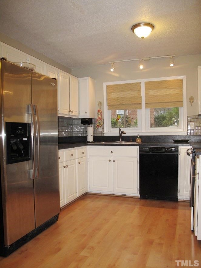 6601 Keystone Drive Raleigh, NC 27612 - Photo 6 of 17